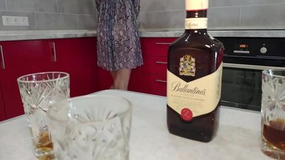 Sex ki te wahine haurangi a te hoa. Te ti'aturi nei au e kore ahau e hapu ia.