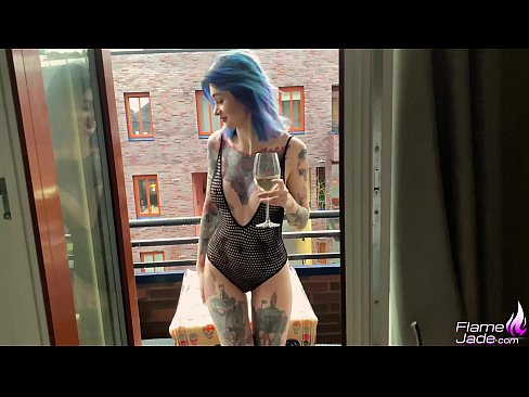 ❤️ Te kotiro tino nui e ngotea ana me te karepe me te whana i raro i te rangi tuwhera ️ Just porn i mi.com-porn-mz.ru ﹏